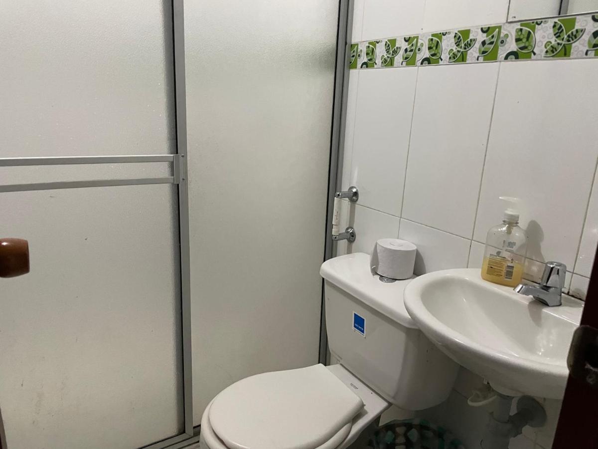 Apartamento Cerca A La Candelaria Y Hospitales Principales De Bogota Bogotá Exterior foto