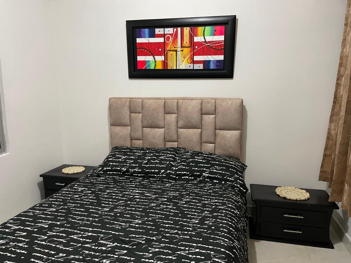 Apartamento Cerca A La Candelaria Y Hospitales Principales De Bogota Bogotá Exterior foto